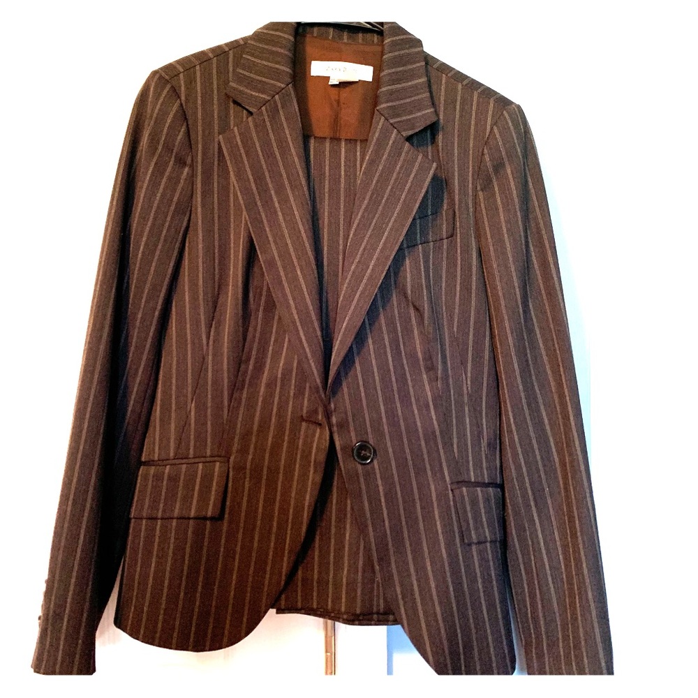 👱🏻‍♀️Zara Business Suit (pants and blazer)